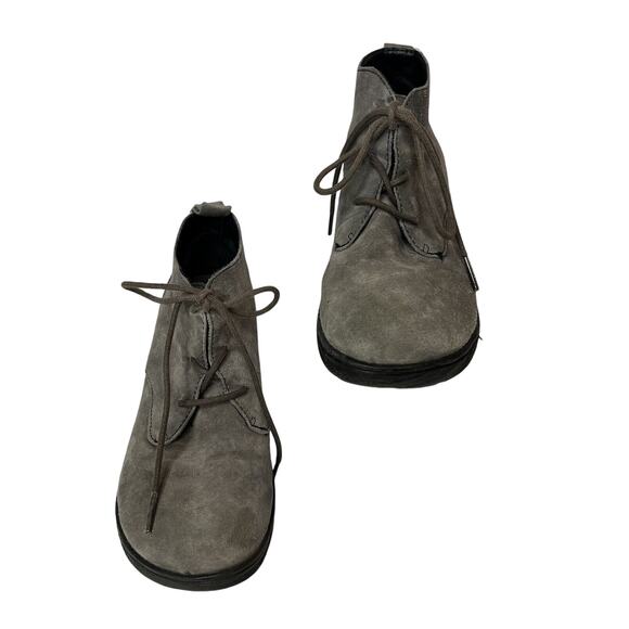 Born BOC Women’s Lace Up Ankle Boots Booties Distressed Gray Suede Sz 7 - Picture 1 of 9
